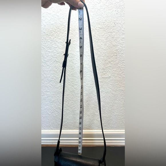 Michael Kors Daria Black Leather Saddle Crossbody Bag - Picture 15 of 16